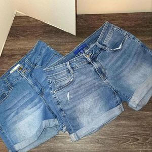Royalty Denim Shorts sz. 6 and Apt. 9 Denim Shorts sz. 6  (2 pair)